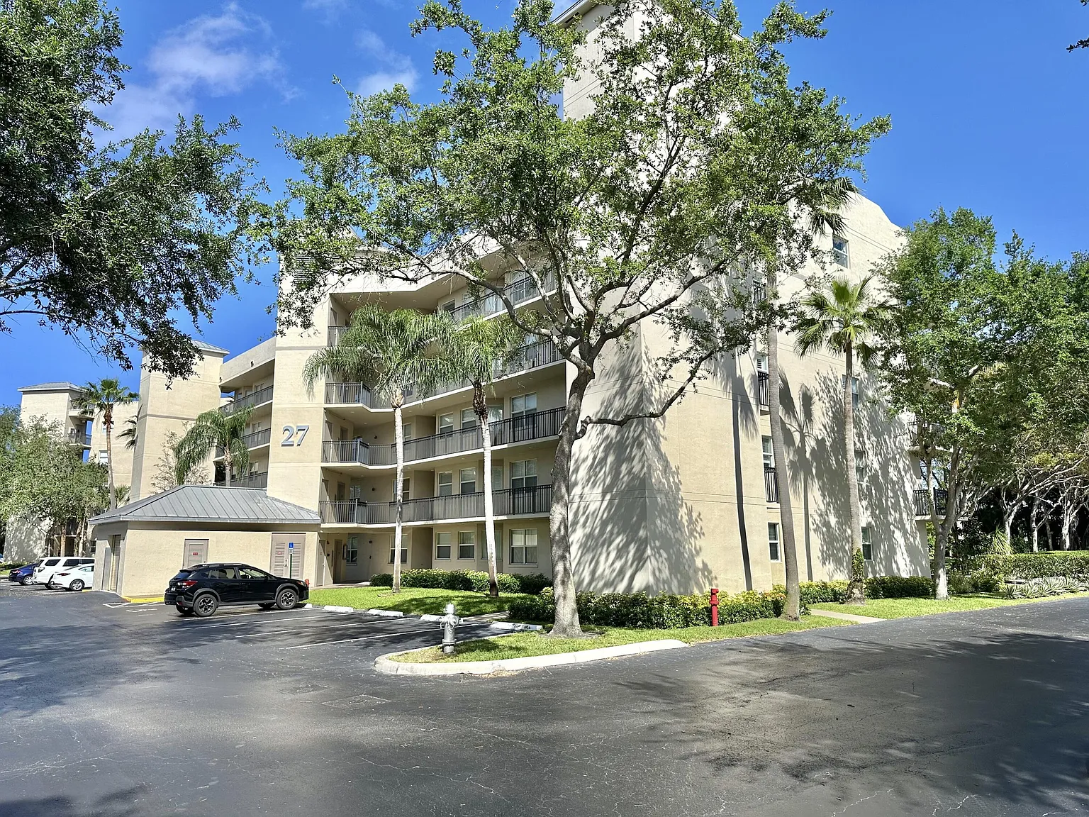 2 bed, 2.0 bath, 1081 sqft, $3,000 — Photo 4