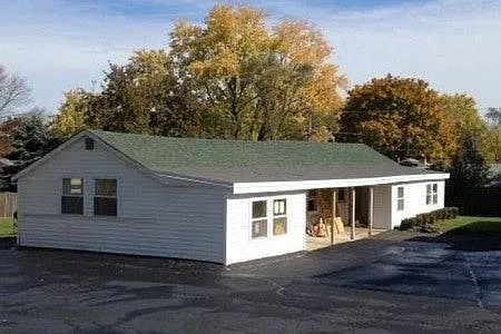 1041 N McAree Rd #W Photo 1