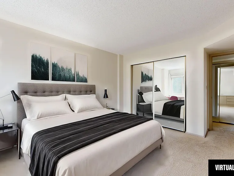 210 W Grant St #204 — Photo 3