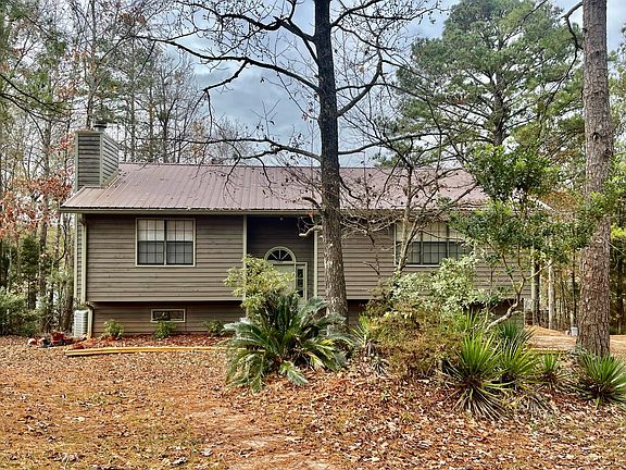3rd image of 302 E Murphy Ln
