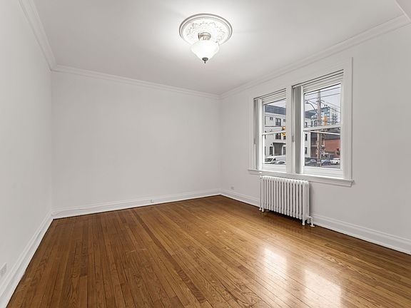 4th image of 235 Charlotte St #50134A-27