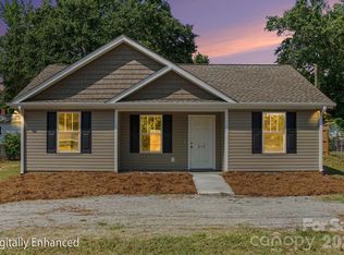 214 W 3rd St, Kershaw, SC 29067
