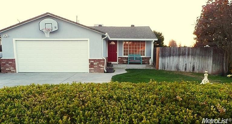 1st image of 10205 Garnet Ave