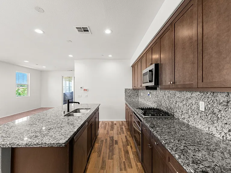 12162 Diamond Dust Dr — Photo 10