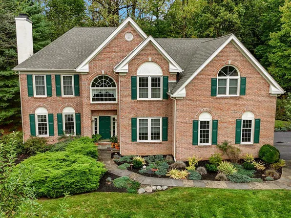 1301 Richmond Pl, Downingtown, PA 19335