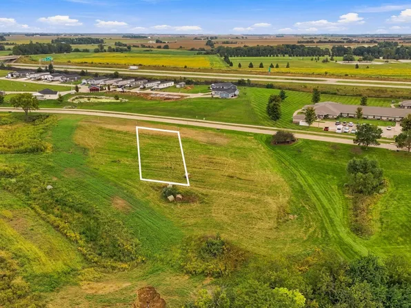 3 E Linden Dr, Mount Pleasant, IA 52641