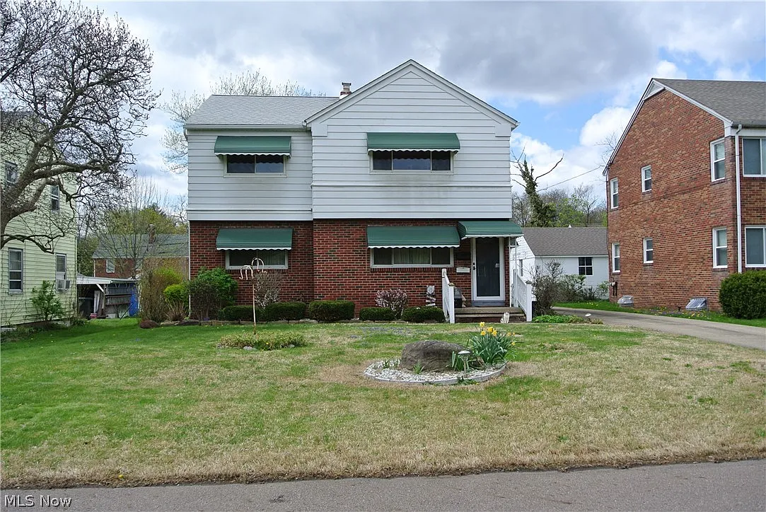 86 & 88 Greencrest Ter photo 1