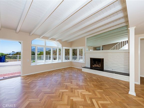 5th image of 6403 Surfside Way