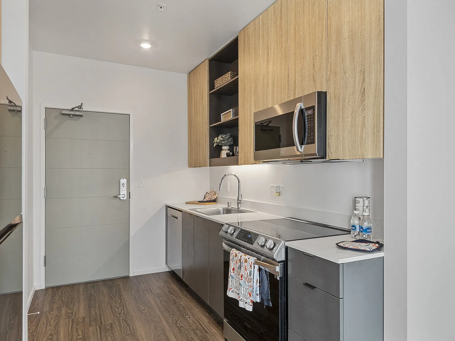 Boxcar Apartments — Photo 4