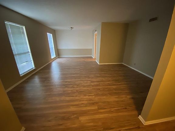 4th image of 5128 N Colony Blvd