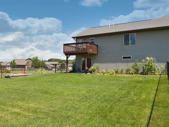 3rd image of 1537 Alder Dr