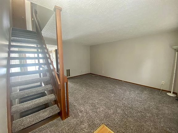 5th image of 7862 Woodhouse Ln #37C