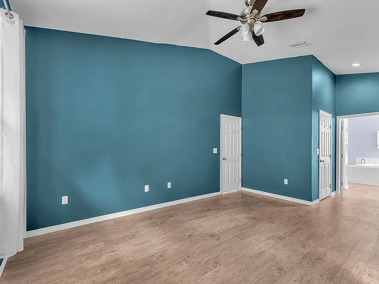 17738 Nathans Dr — Photo 15
