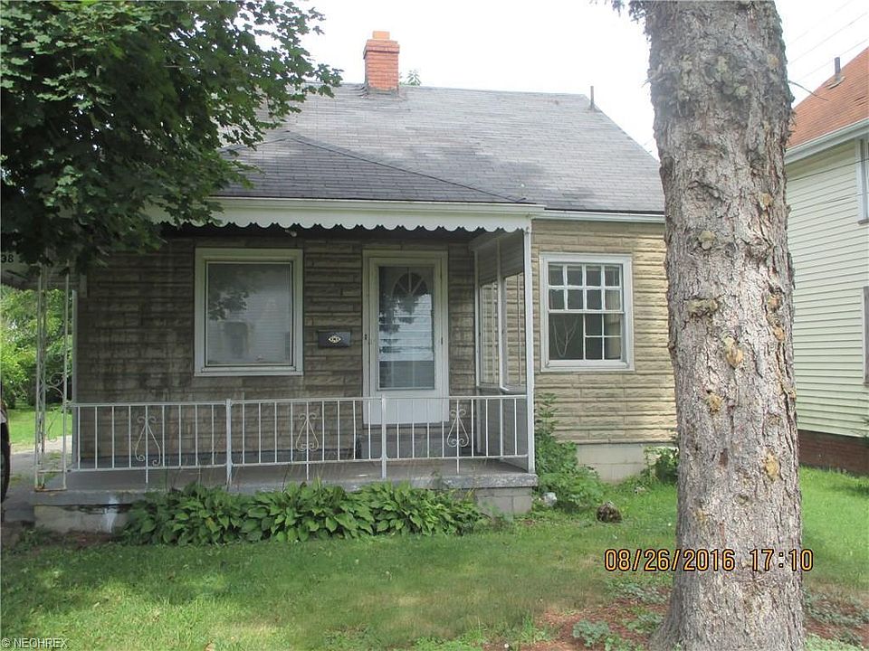 1st image of 638 E Dewey Ave