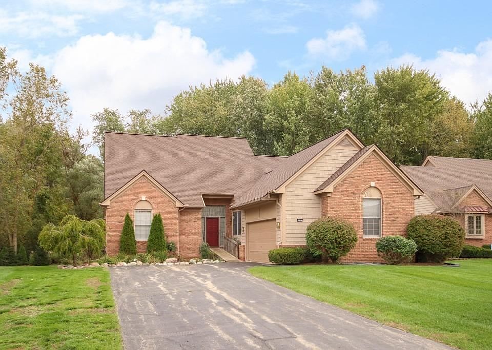 1st image of 4603 Sawgrass Dr E