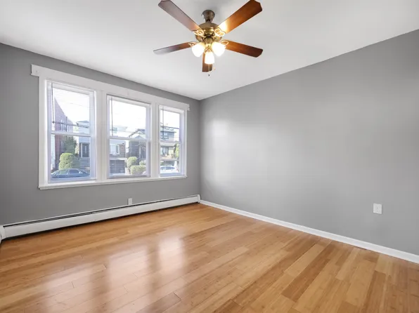 230 Princeton Avenue image 7 of 16