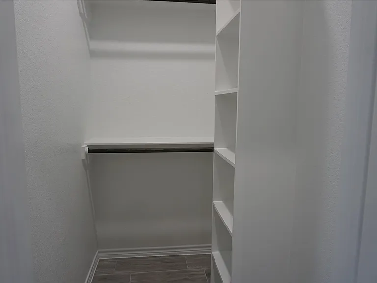 10088 Calandar — Photo 19