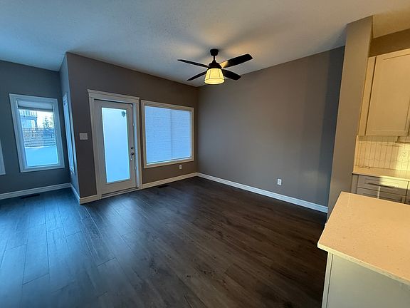 3rd image of 32 Juneau Way