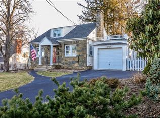 178 Alberta St, Fairfield, CT 06825