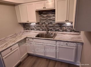 3925 Eastway Rd, South Euclid, OH 44118