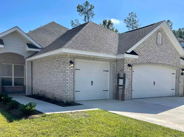 5635 Dunridge Dr, Pace, FL 32571