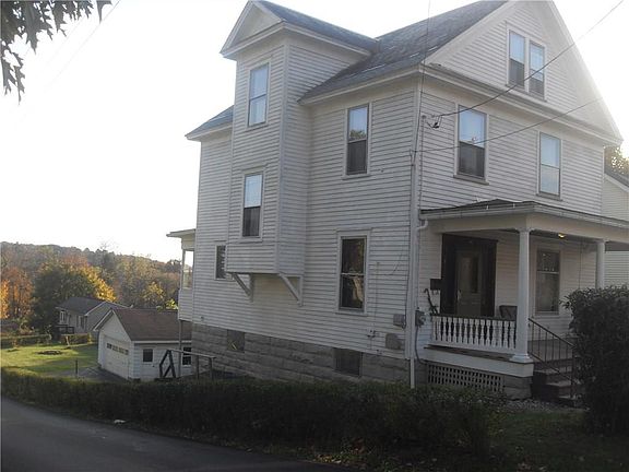 2nd image of 536 Randolph St