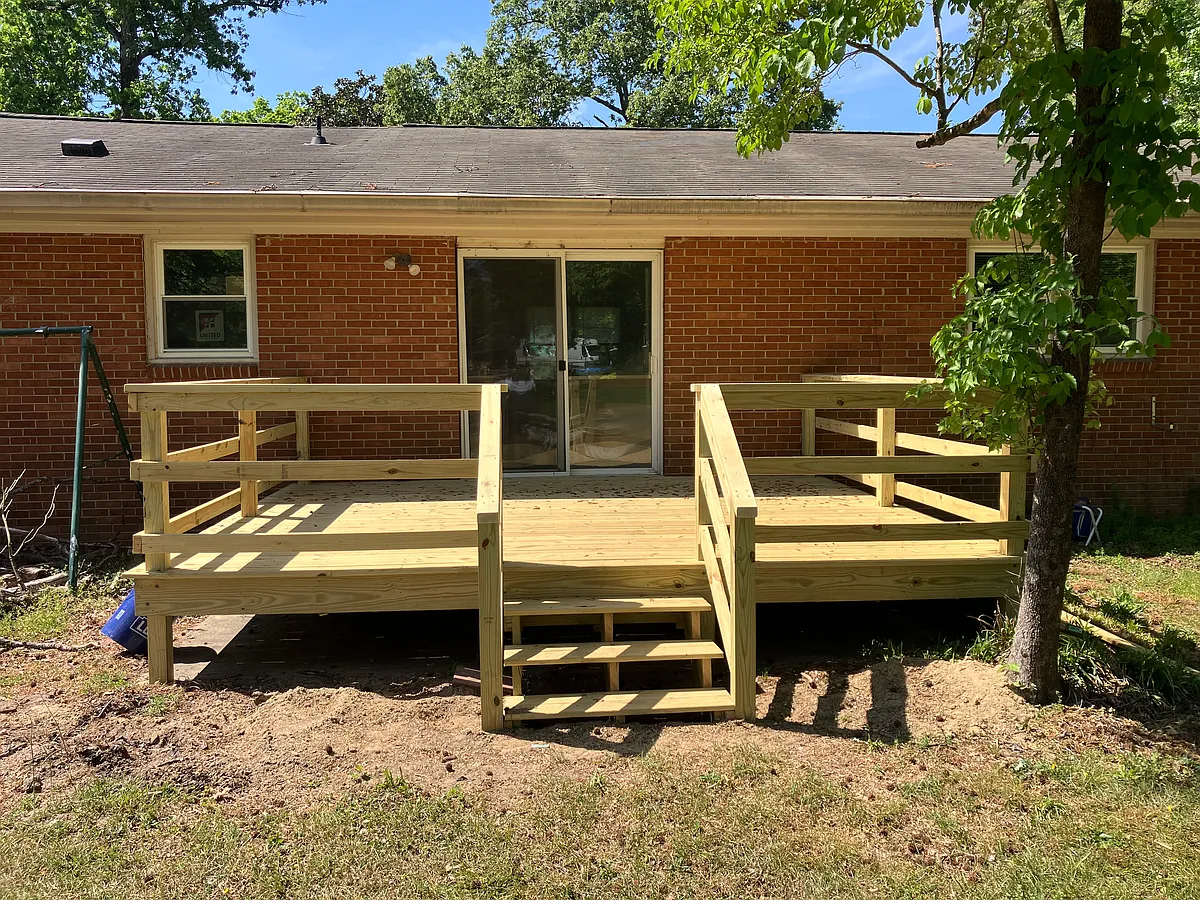 Building Photo - 3608 Red Bud St