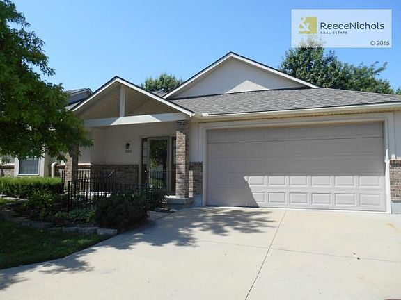 2nd image of 2501 SW Richwood Cir