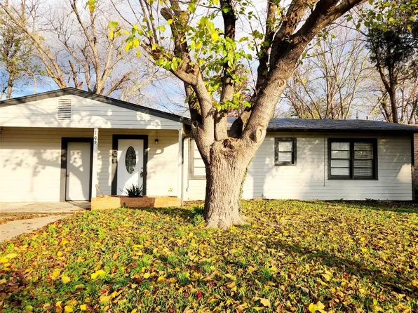 709 Highland Dr, Arlington, TX 76010