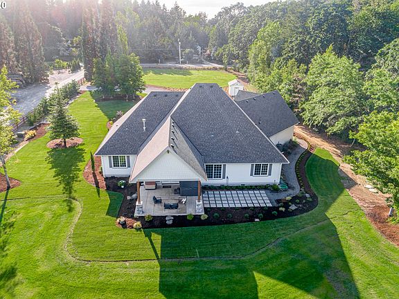 4th image of 8345 Redwood Ln NE