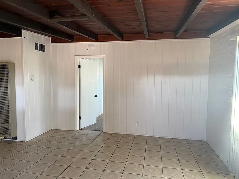 3233 E Water St — Photo 6