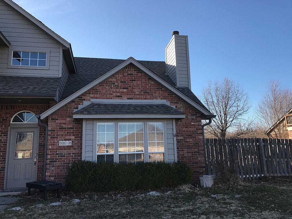 2nd image of 8818 N 127th Ave E