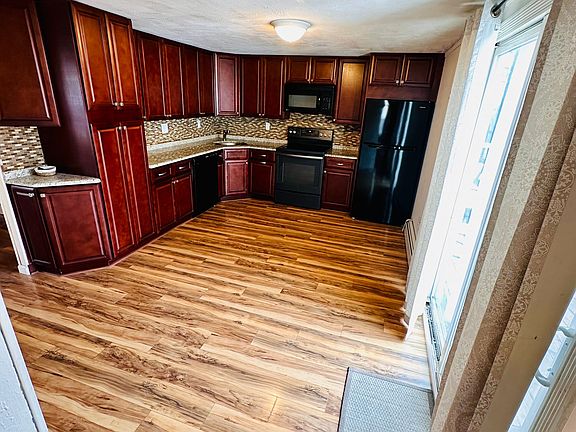 Granite Counters, New Cabinets & Appliances