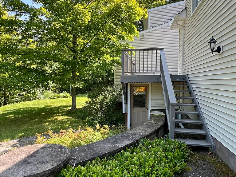 9910 Thwing Rd — Photo 19