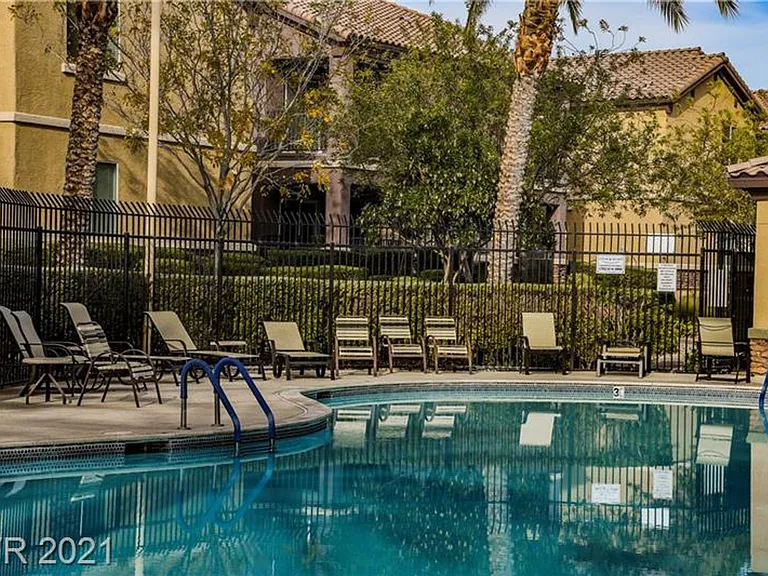 6868 Sky Pointe Dr #2051 — Photo 33
