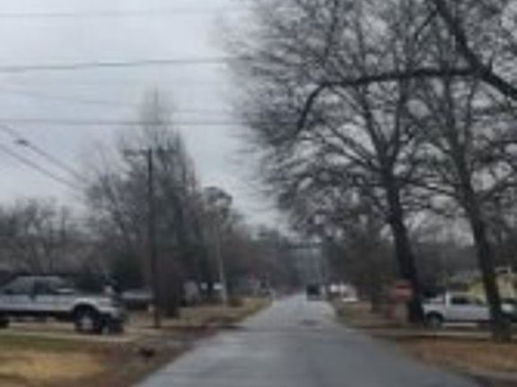 Exterior Neighborhood (street photo)