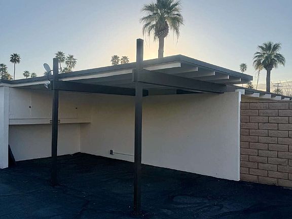 3rd image of 45402 Sunset Ln