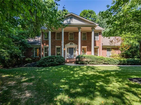 330 Barrington Park Ln, Kernersville, NC 27284