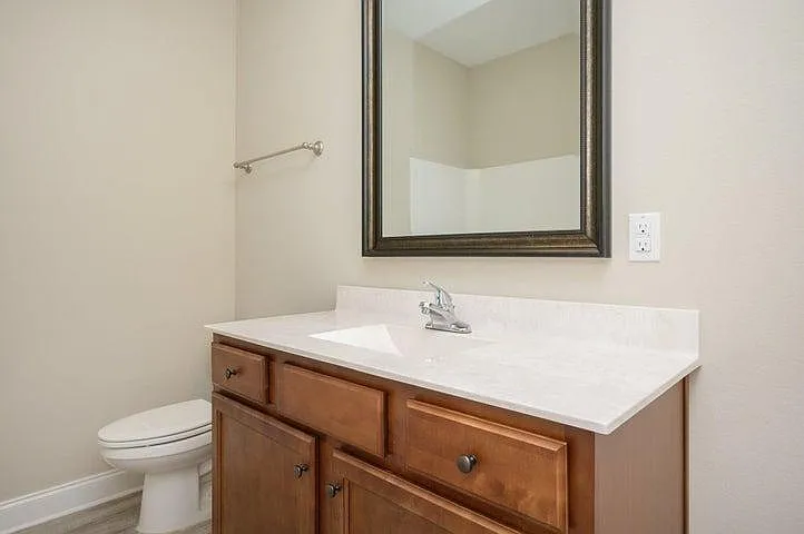 2239 Tom St — Photo 24