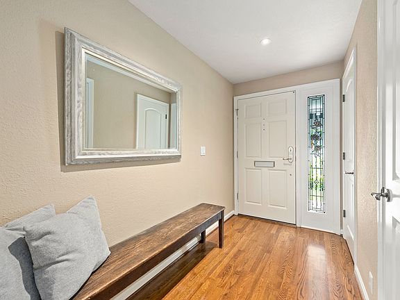 4th image of 350 Bachman Ct