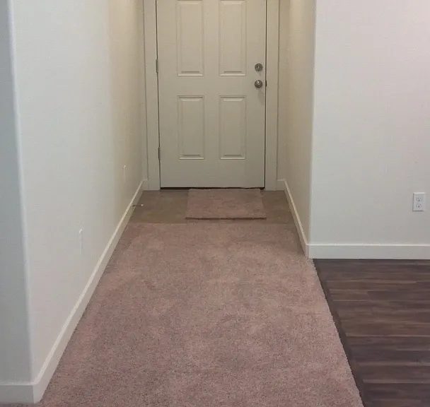 748 N Williams St — Photo 2