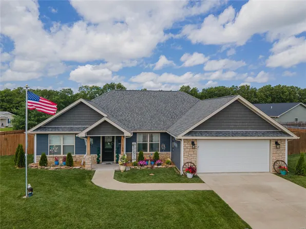 11135 Lexington, Rolla, MO 65401