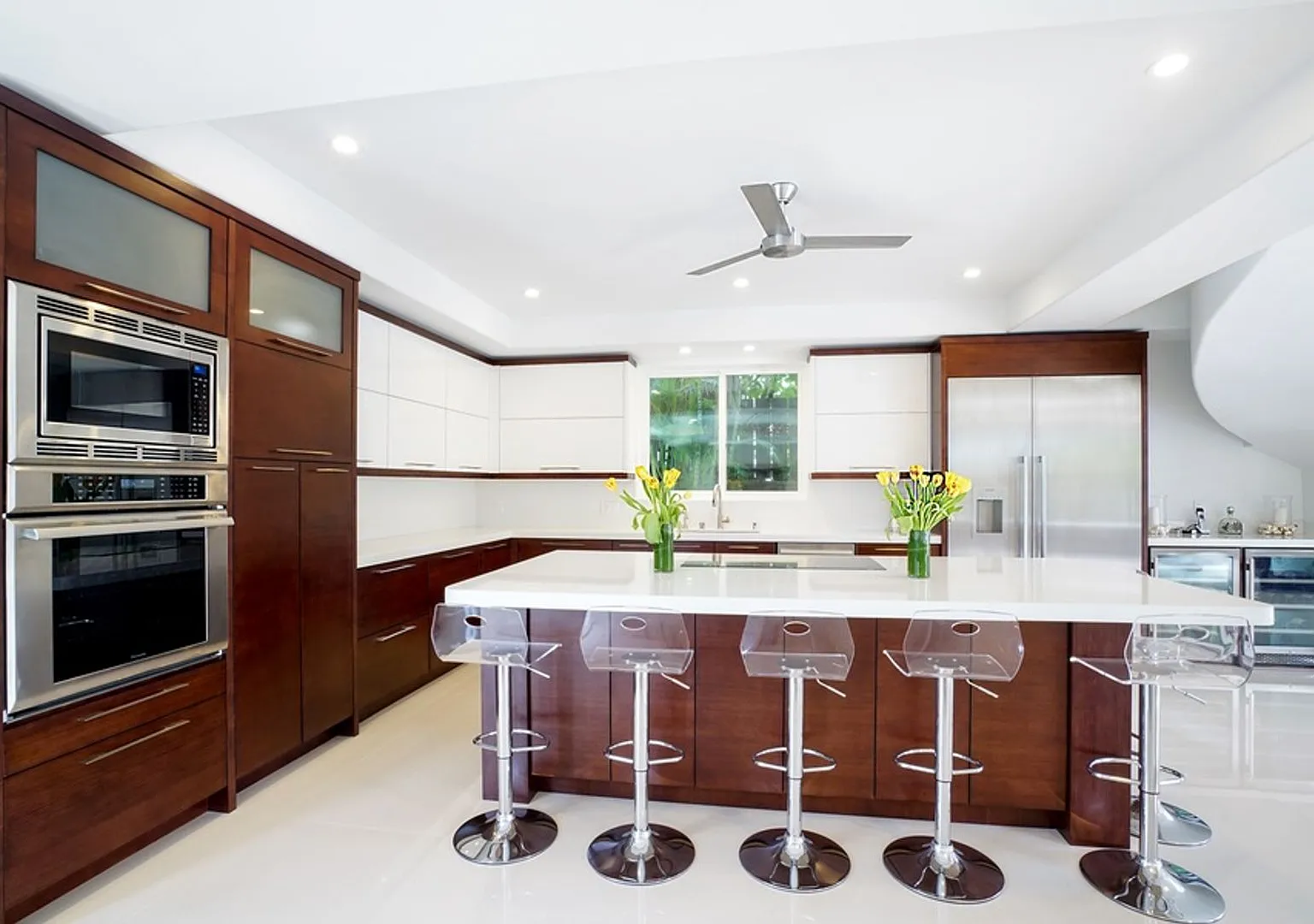 Diamond Head Villa: Luxury Gold Coast Retreat w/ Pool, Jacuzzi & Beach Access — Photo 4