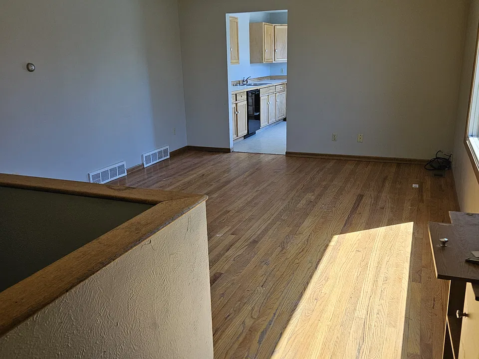 470 Strand #A, Living Room from the entry to the kitchen.