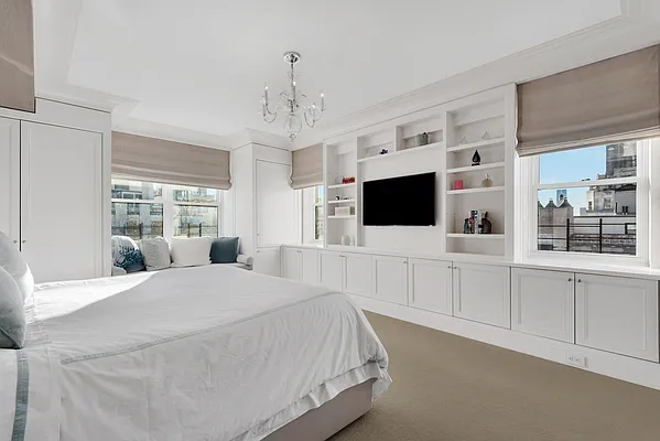 Sold by Corcoran | media 6