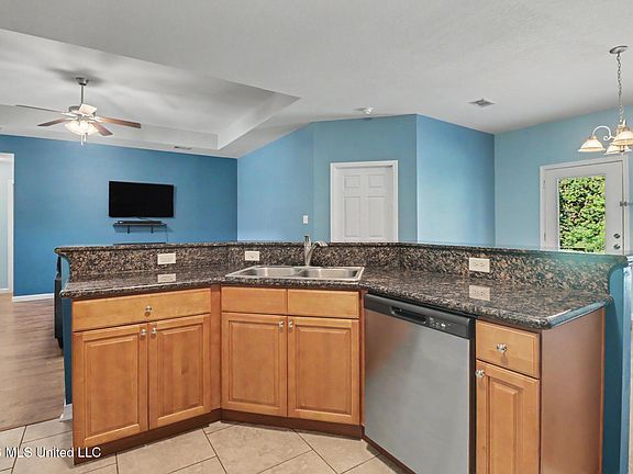 5th image of 13267 Willow Oak Cir