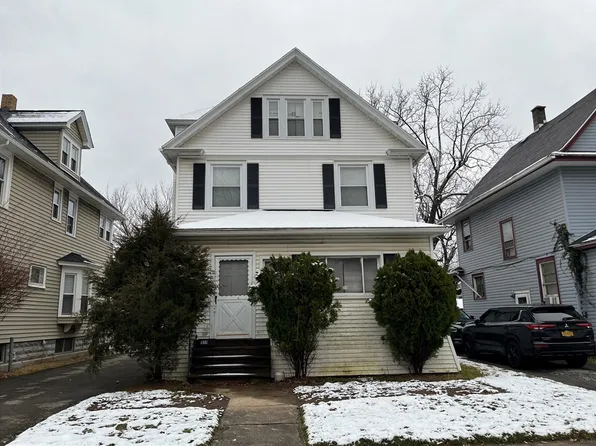 151 Weldon St, Rochester, NY 14611