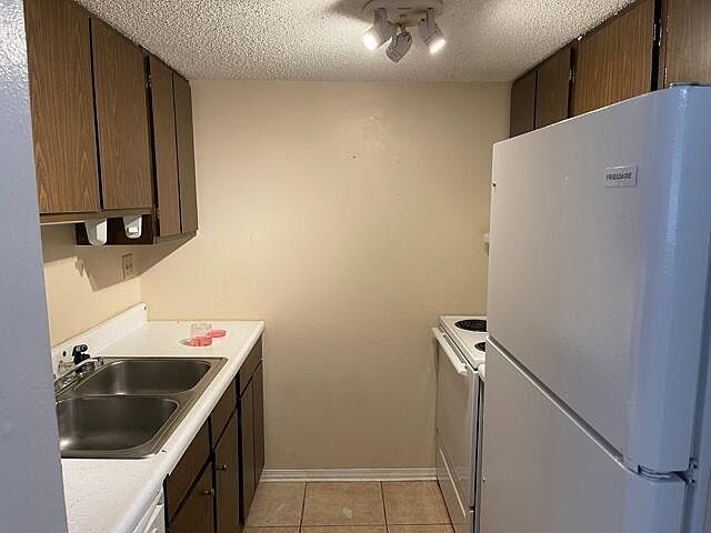 1st image of 201 College Blvd E Unit 19