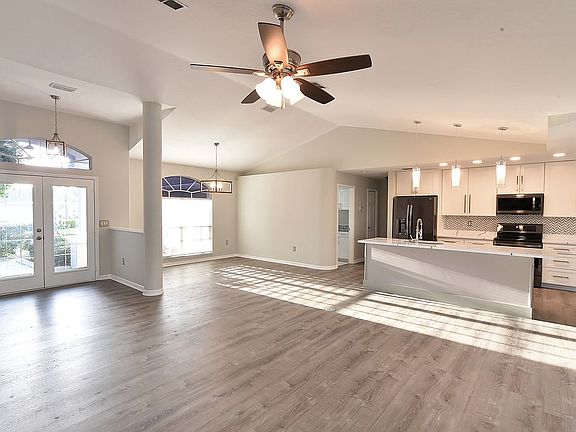 2nd image of 14324 Spanish Wells Dr