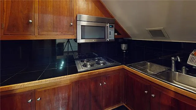 1017 Conti St #2 — Photo 9